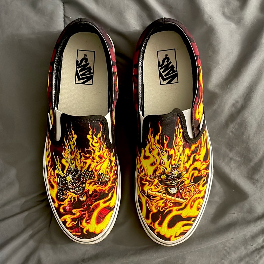 Vans slip-ons, US M 11, Fire Samurai